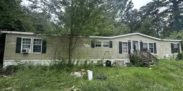 5276 Figure Eight Rd.