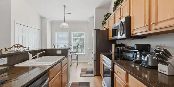 Image 4 Image 4