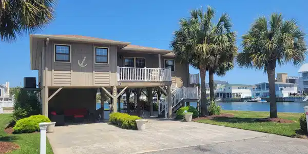 302 N 36th Ave. N