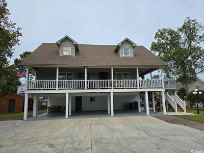 710 Lakeside Dr.