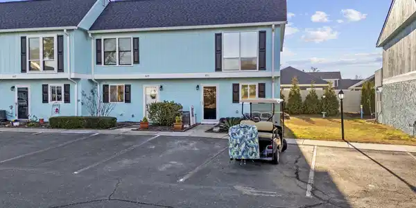 831 Villa Dr.