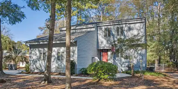 406 Lafayette Rd.