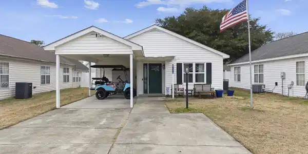 134 Coachman Ln.