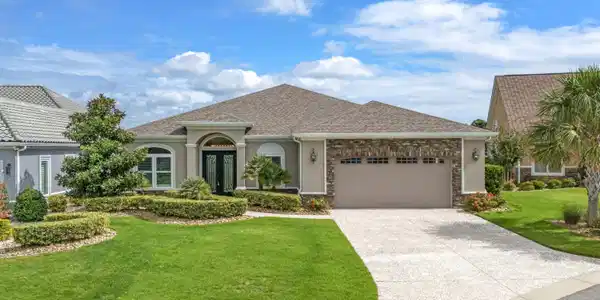 2124 Via Palma Dr.