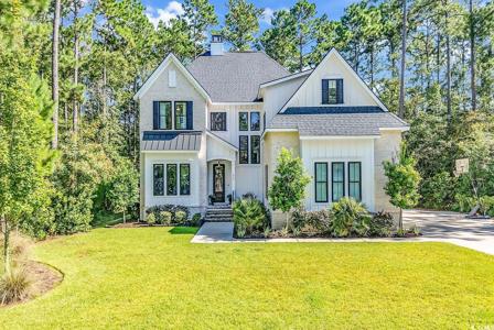 211 Woody Point Dr.
