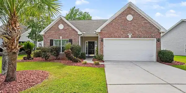 400 Carriage Lake Dr.
