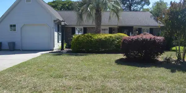 622 Bluebird Ln.