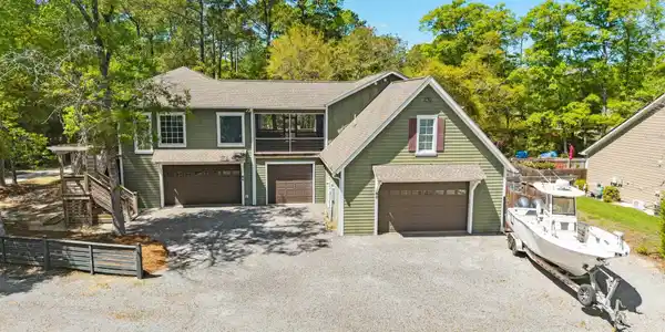 86 Lake Trail