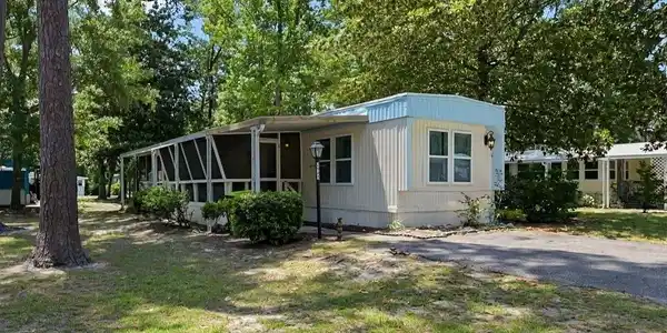 2945 Clemson Dr.