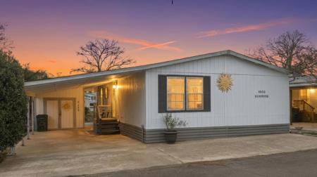 1802 Sunrise Dr.