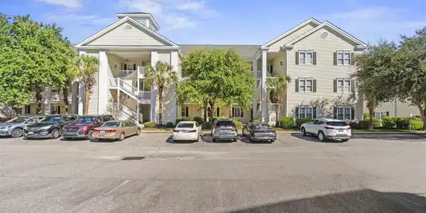 601 Hillside Dr. N