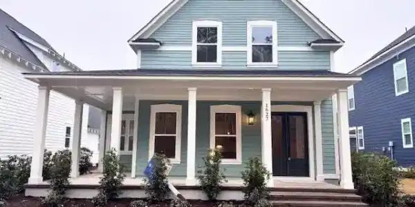 901 Monmouth St