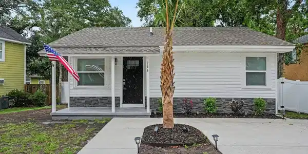 206 Maple St.