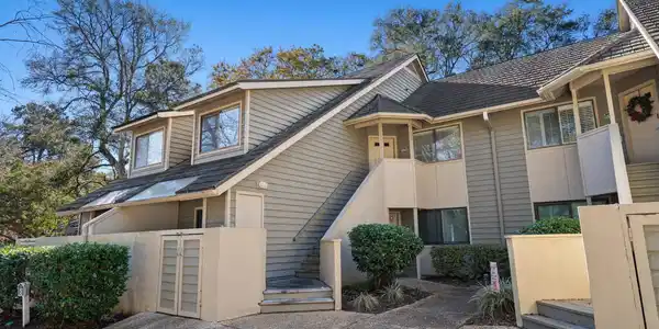 305 Myrtlewood Ct.