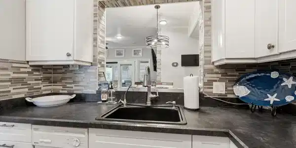 Image 4 Image 4