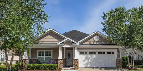 339 Arlington Circle