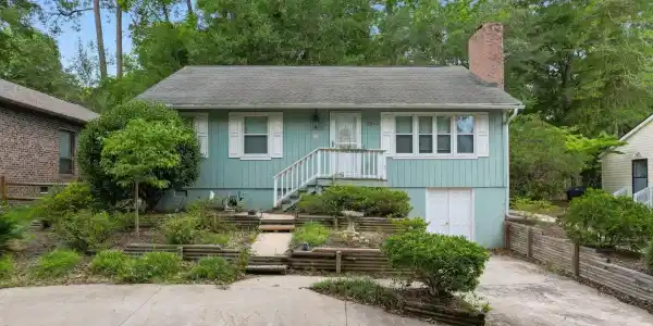 2215 Jefferson Circle