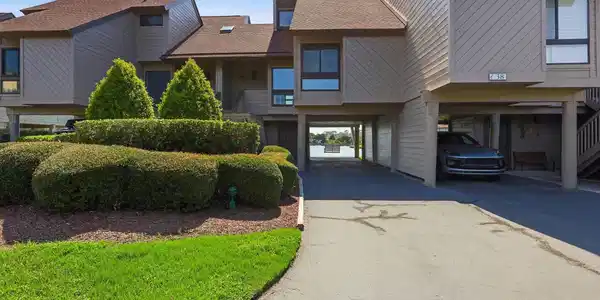 38 Heron Marsh Dr.