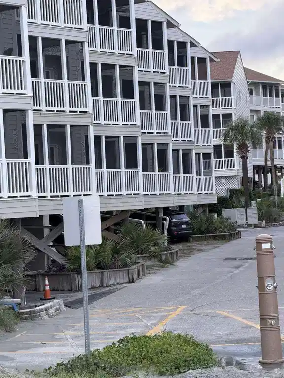 Image 1 Image 1