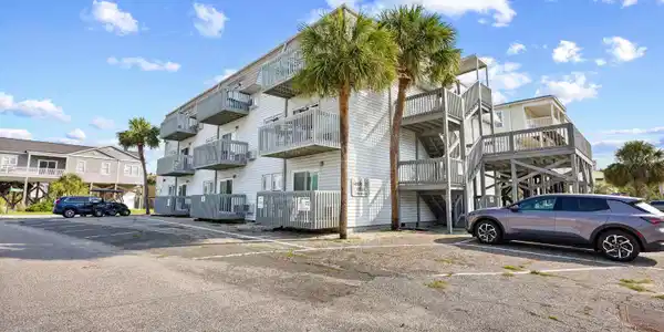 300 47th Ave. S