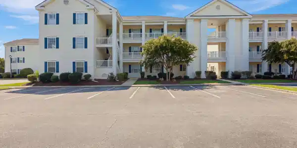 901 W Port Dr.