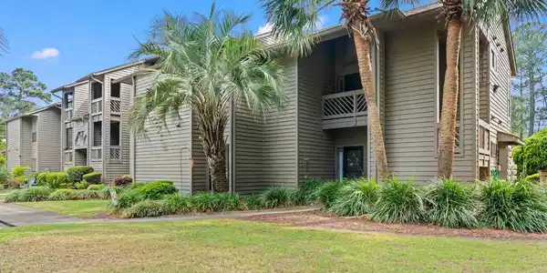 208 Indian Wells Ct.