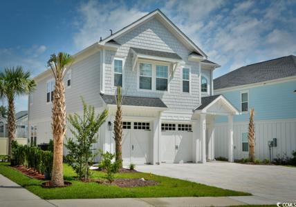 906 Hillside Dr. S