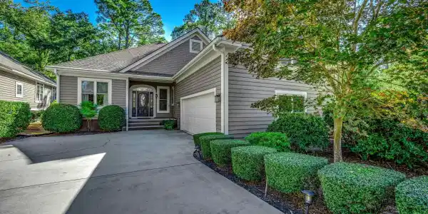 5009 Gilbert Ln.