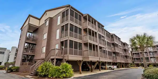 206 N Hillside Dr.