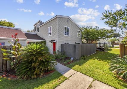 800 9th Ave. S
