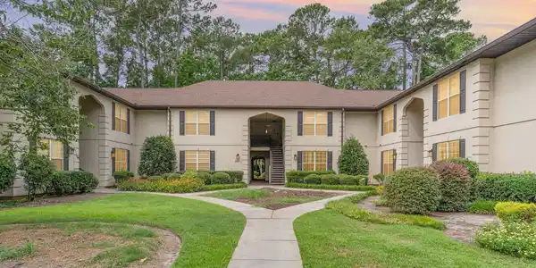 308 Pipers Ln.