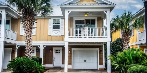 832 Madiera Dr.
