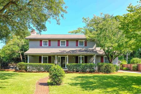 7602 Glenwood Dr.