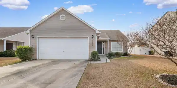 452 Palm Frond Dr.