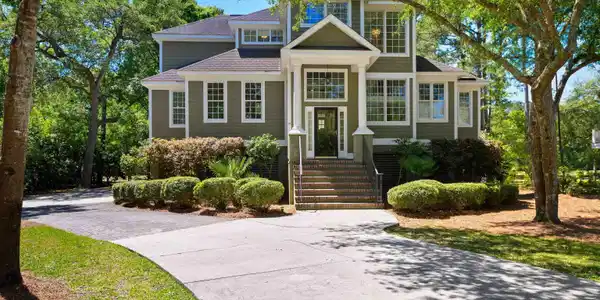 284 Calais Ave.