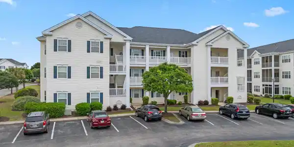 901 W Port Dr.