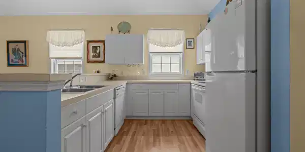 Image 4 Image 4