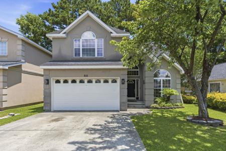 810 Brenda Pl.