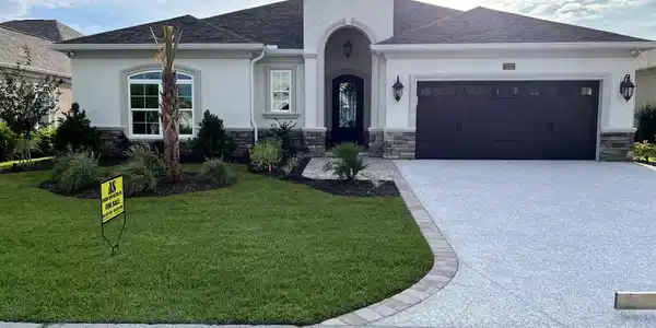 2112 Via Palma Dr.