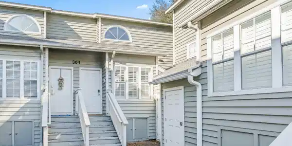 304 Cumberland Terrace Dr.