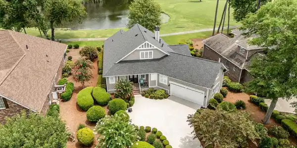 911 Morrall Dr.