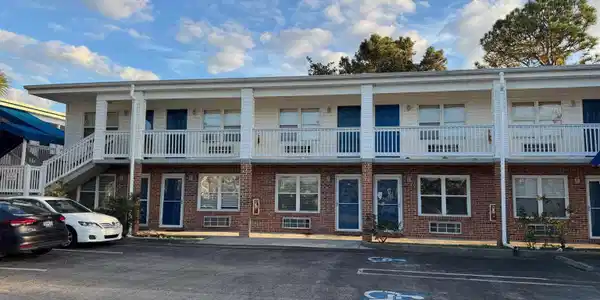 804 S 12th Ave. S