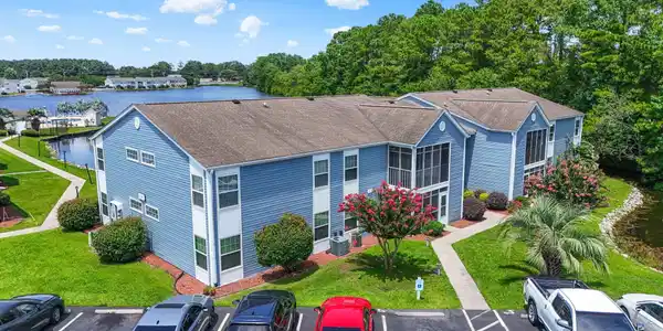 2122 Clearwater Dr.