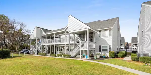 1880 Auburn Ln.