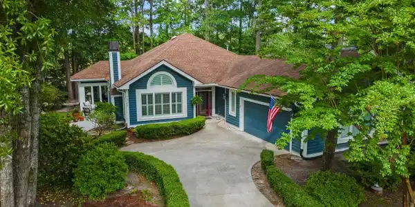 1325 Clipper Dr.
