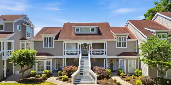 4396 Baldwin Ave.
