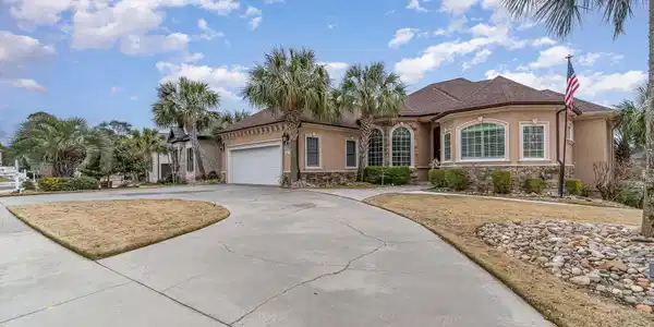 601 Tradewind Ct.