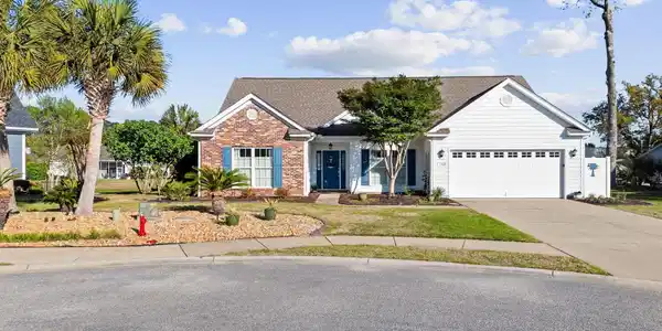 146 Harbor Lights Dr.