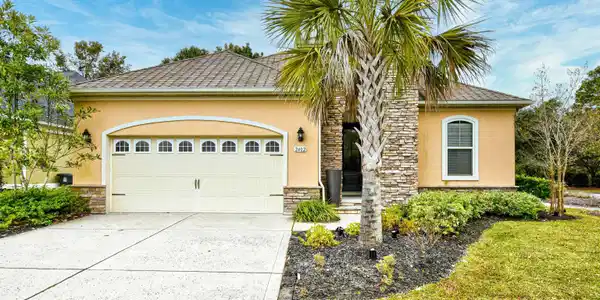 2402 Via Palma Dr.