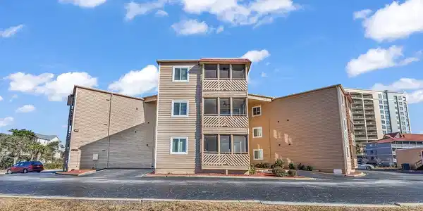 609 Hillside Dr.